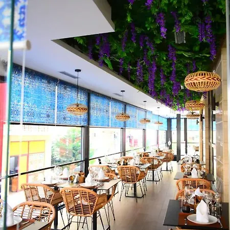 Carpe Diem Apartments-hotel * Shëngjin